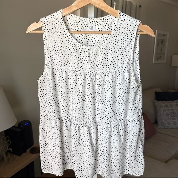 Gap Women’s Tiered Peplum Hem Sleeveless Top White Black Dots Button Keyhole M - Picture 2 of 7